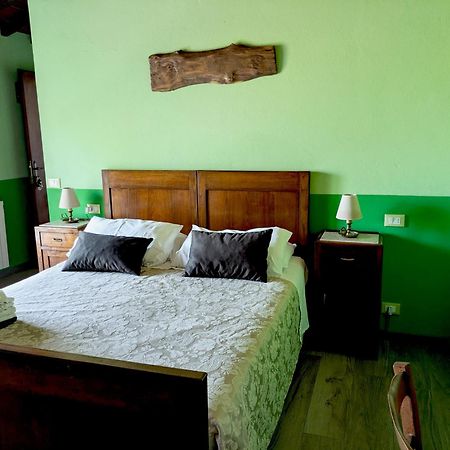 ピエトラサンタ La Bugneta Bed & Breakfast 部屋 写真