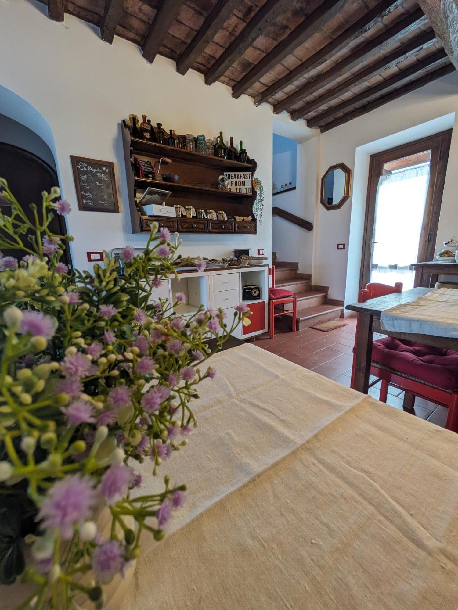 ピエトラサンタ La Bugneta Bed & Breakfast エクステリア 写真